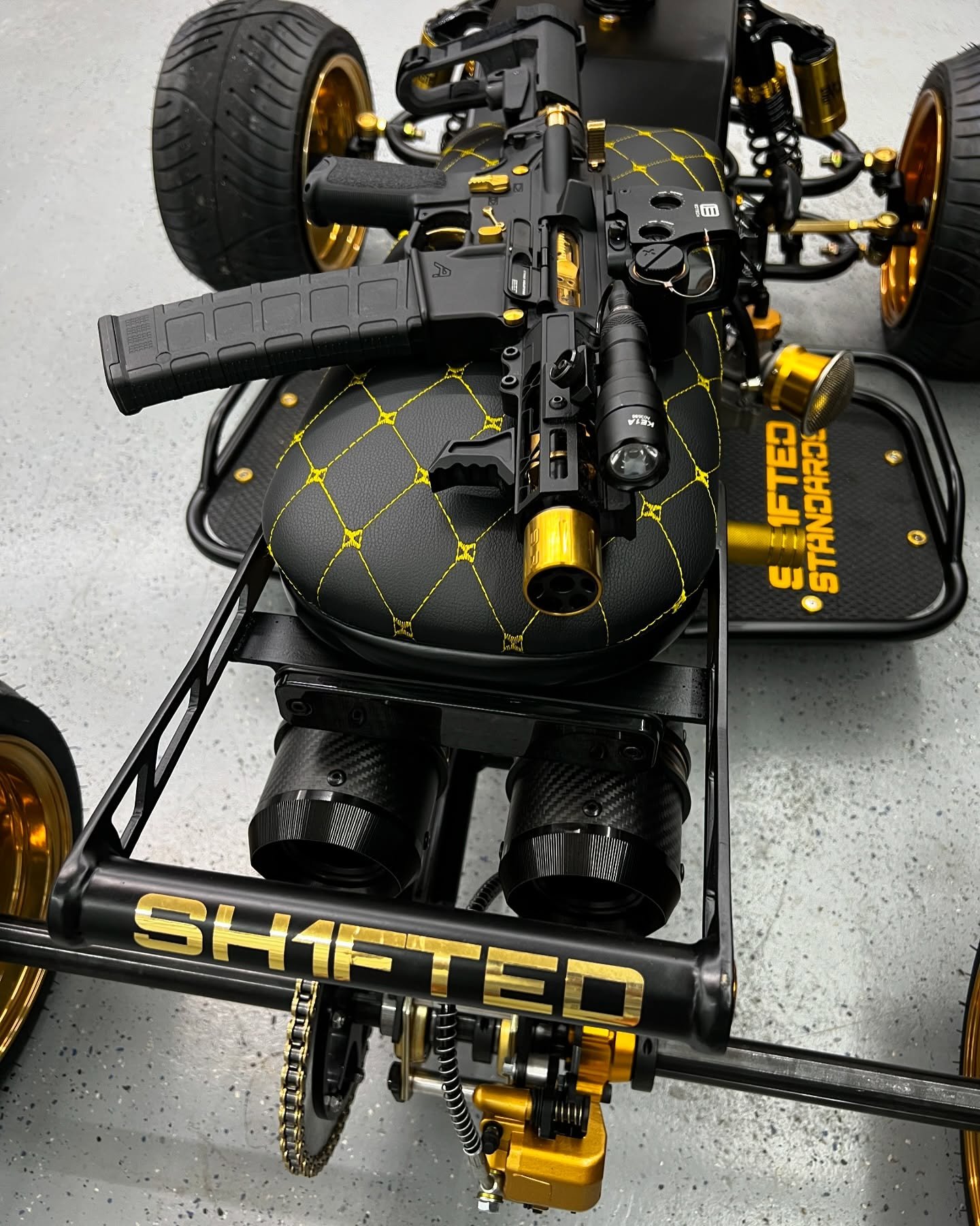 Mini Quad (Black/Gold) - Image 4