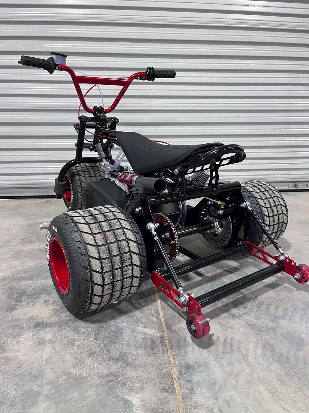 Hustler Mini Trike (black & red) - Image 2