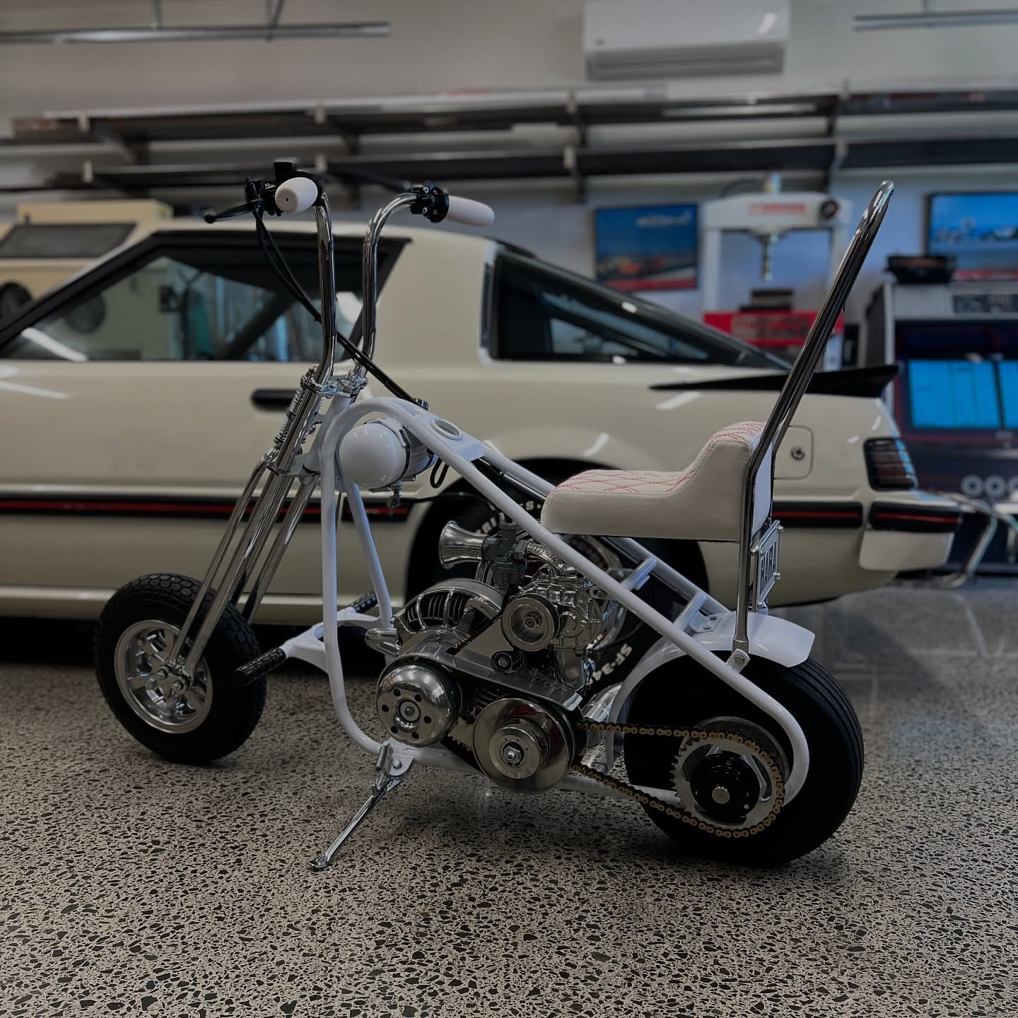 Hustler Badboy Chopper (White Knight) - Image 4